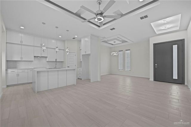 1305 E Evergreen Avenue, San Juan, TX 78589