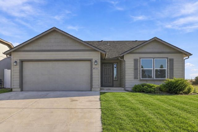 8531 W Pirates Ct, Spokane, WA 99224 property photo