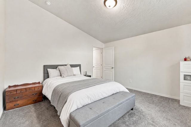 8531 W Pirates Ct, Spokane, WA 99224