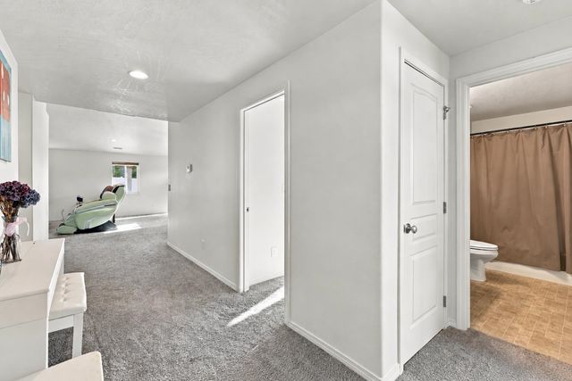 8531 W Pirates Ct, Spokane, WA 99224
