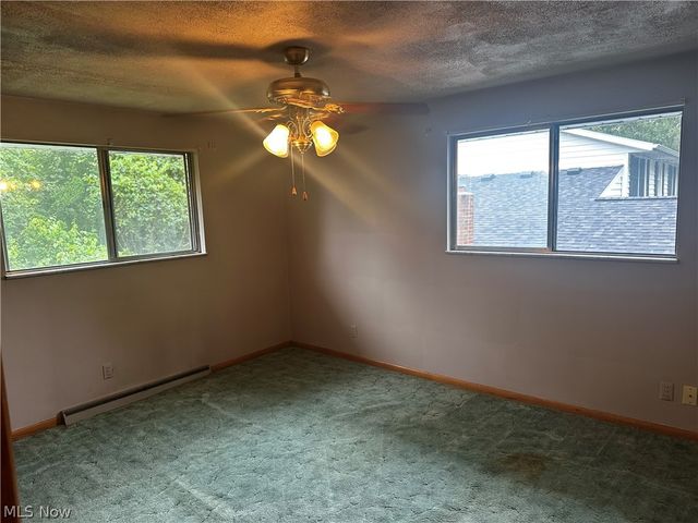 182 Wayne Avenue, Akron, OH 44301