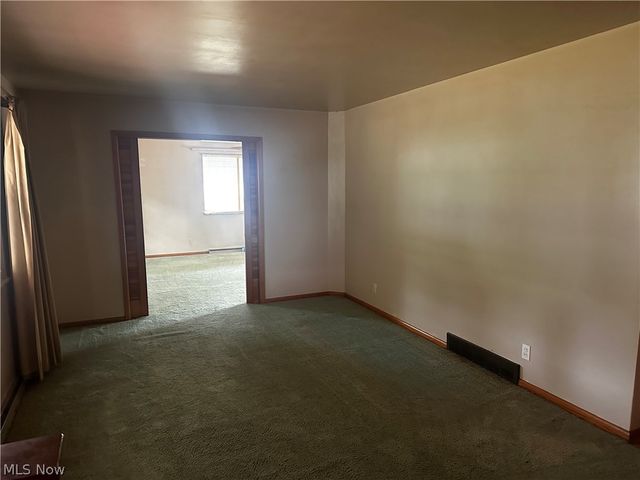 182 Wayne Avenue, Akron, OH 44301