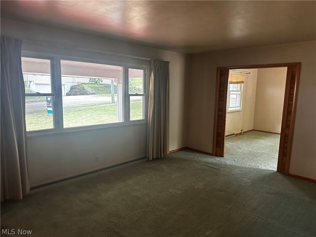 182 Wayne Avenue, Akron, OH 44301