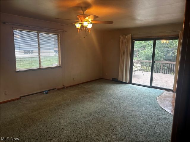 182 Wayne Avenue, Akron, OH 44301
