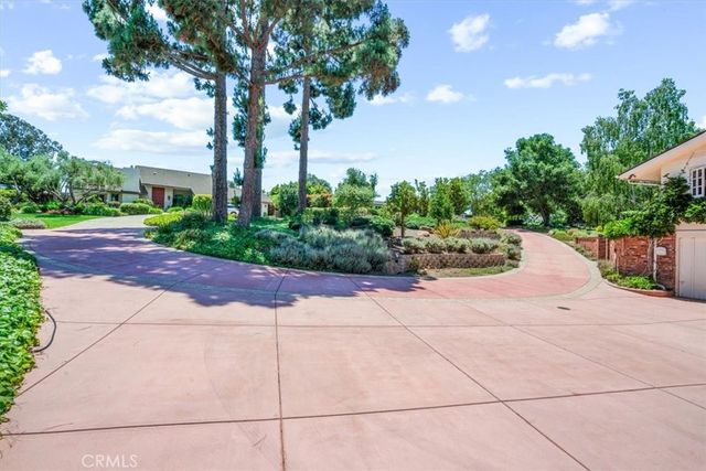 2355 Lake Marie Drive, Santa Maria, CA 93455