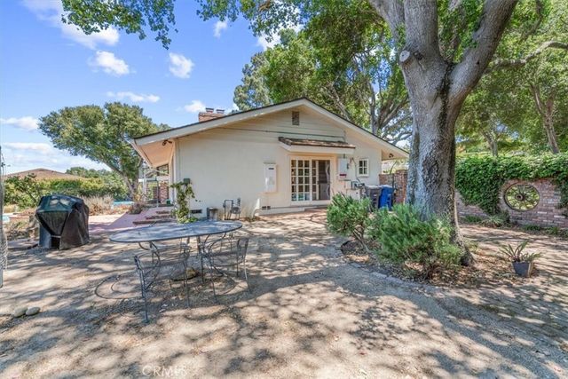 2355 Lake Marie Drive, Santa Maria, CA 93455