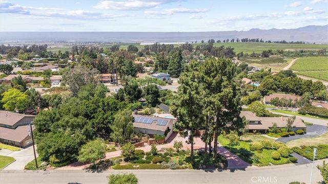2355 Lake Marie Drive, Santa Maria, CA 93455