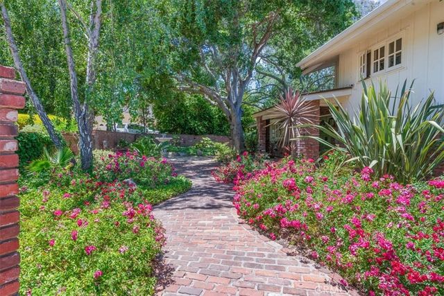 2355 Lake Marie Drive, Santa Maria, CA 93455