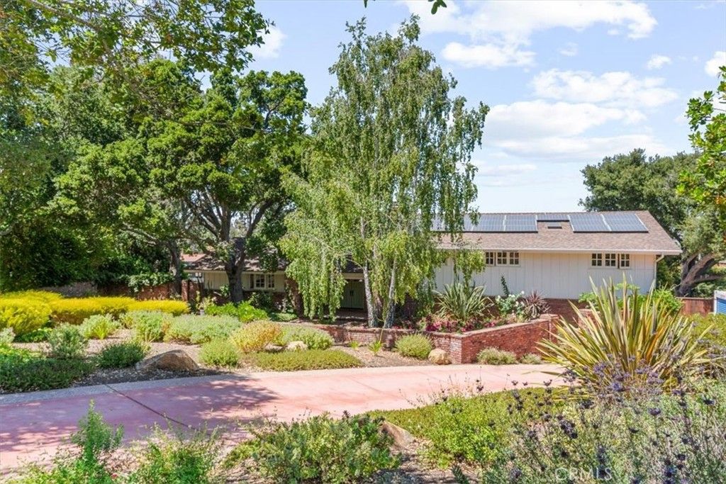 2355 Lake Marie Drive, Santa Maria, CA 93455