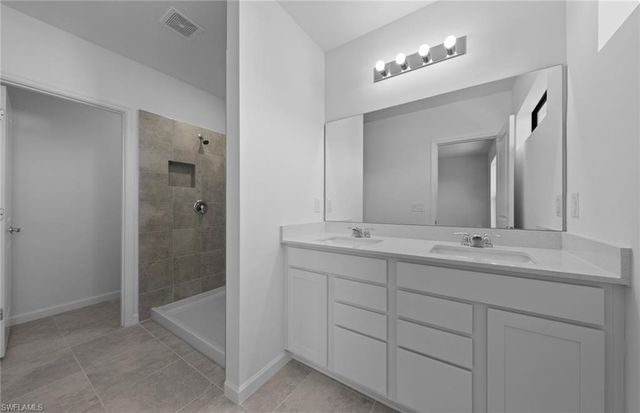 1552 Lake Jessup CIR, Cape Coral, FL 33909