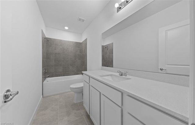 1552 Lake Jessup CIR, Cape Coral, FL 33909