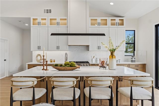 12621 Singing Wood Drive, Santa Ana, CA 92705