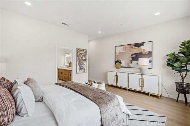 12621 Singing Wood Drive, Santa Ana, CA 92705