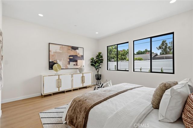 12621 Singing Wood Drive, Santa Ana, CA 92705