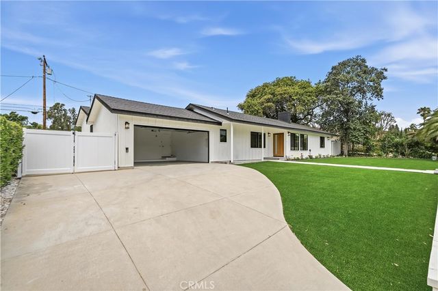 12621 Singing Wood Drive, Santa Ana, CA 92705