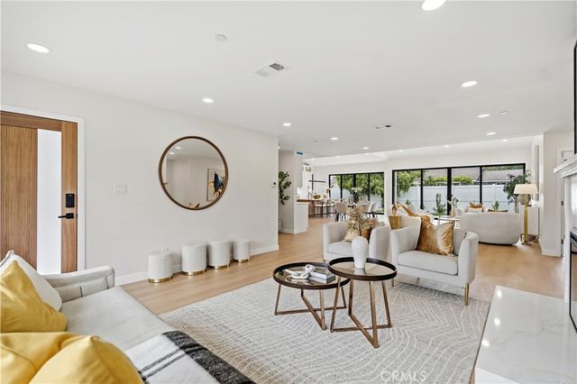 12621 Singing Wood Drive, Santa Ana, CA 92705