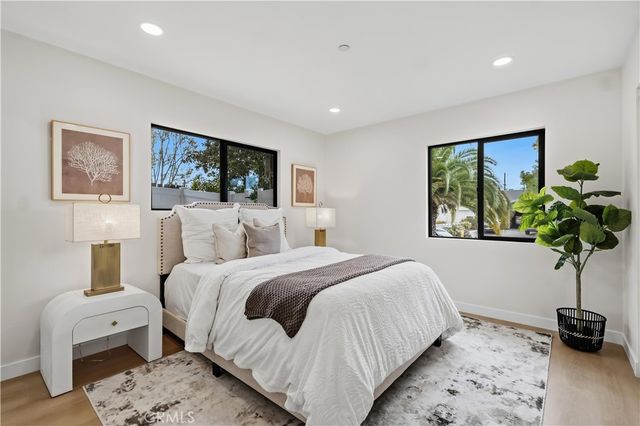 12621 Singing Wood Drive, Santa Ana, CA 92705