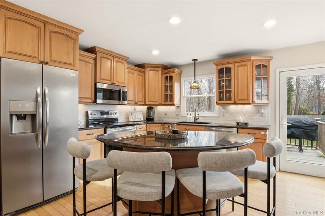 23 John Street, Shoreham, NY 11786