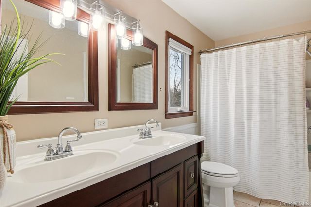 23 John Street, Shoreham, NY 11786