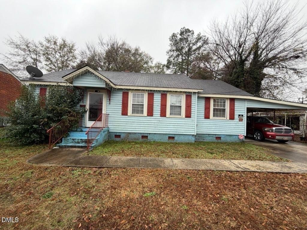 408 E Canary Street, Dunn, NC 28334