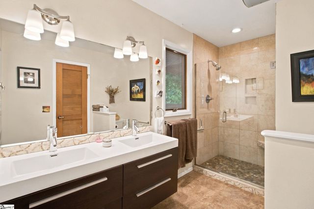 108 Whittlin Way, Taylors, SC 29687
