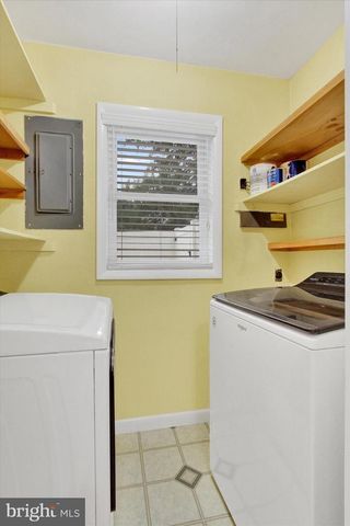 801 HILLS DR, Gettysburg, PA 17325