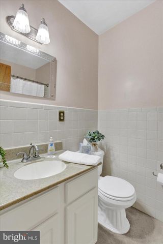 801 HILLS DR, Gettysburg, PA 17325