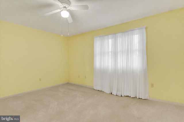 801 HILLS DR, Gettysburg, PA 17325