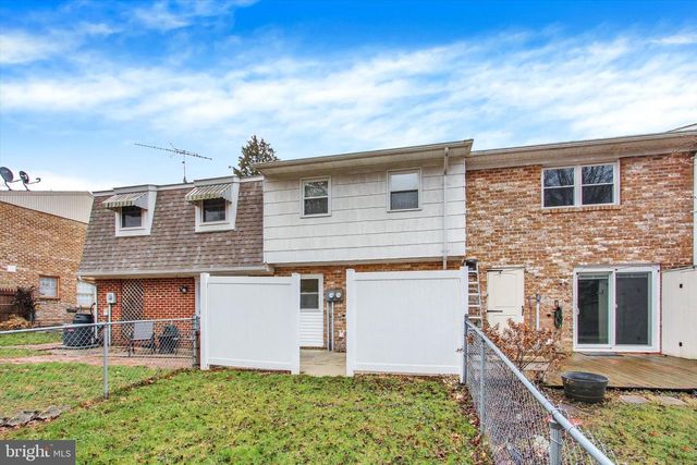 801 HILLS DR, Gettysburg, PA 17325