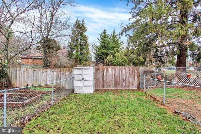 801 HILLS DR, Gettysburg, PA 17325