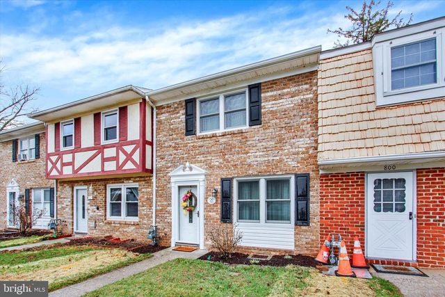 801 HILLS DR, Gettysburg, PA 17325