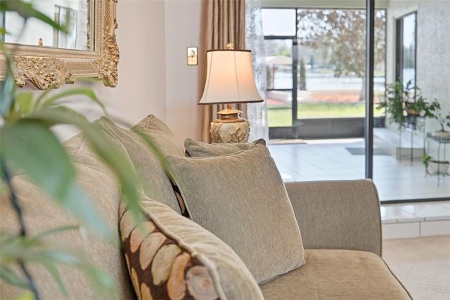 20140 W COUNTY LINE ROAD, Lutz, FL 33558