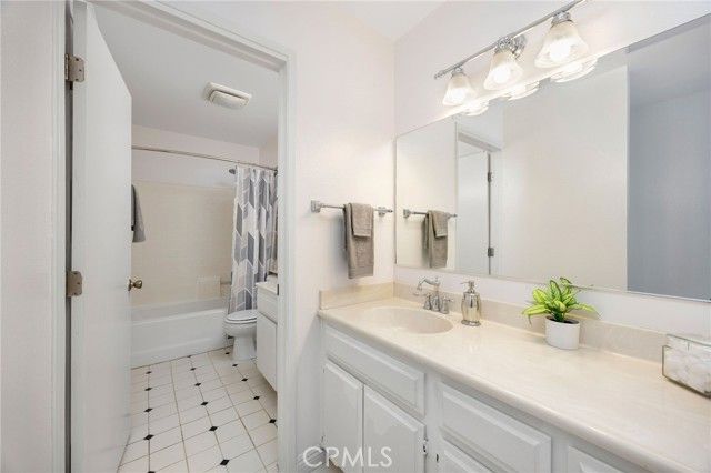 7330 Quill 56, Downey, CA 90242