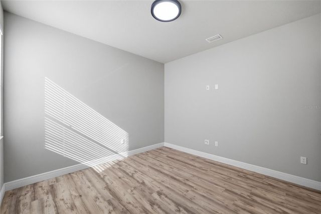 1556 N RIVER CIRCLE, Tarpon Springs, FL 34689