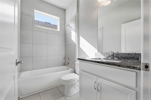 1556 N RIVER CIRCLE, Tarpon Springs, FL 34689