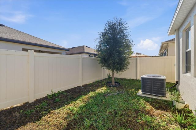 1556 N RIVER CIRCLE, Tarpon Springs, FL 34689