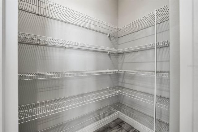 1556 N RIVER CIRCLE, Tarpon Springs, FL 34689