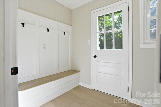 1968 12th Street Place NE, Hickory, NC 28601