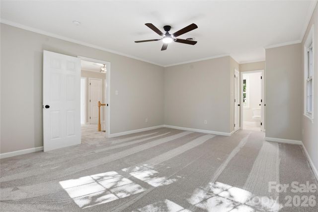 1968 12th Street Place NE, Hickory, NC 28601