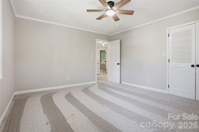 1968 12th Street Place NE, Hickory, NC 28601