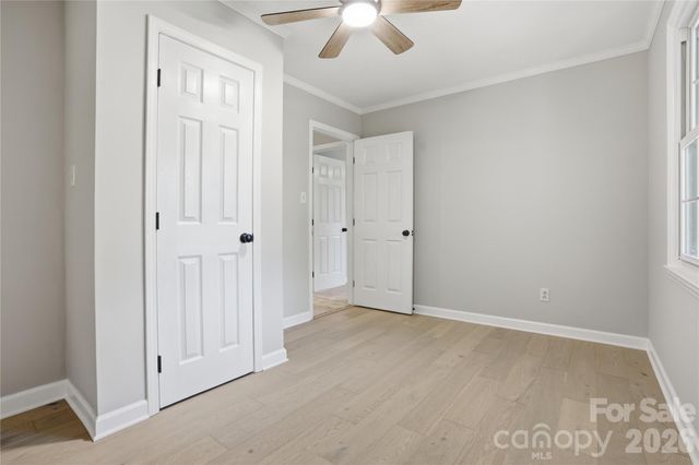 1968 12th Street Place NE, Hickory, NC 28601