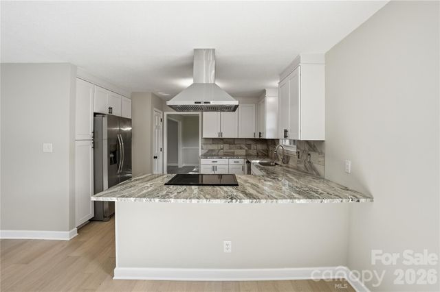 1968 12th Street Place NE, Hickory, NC 28601