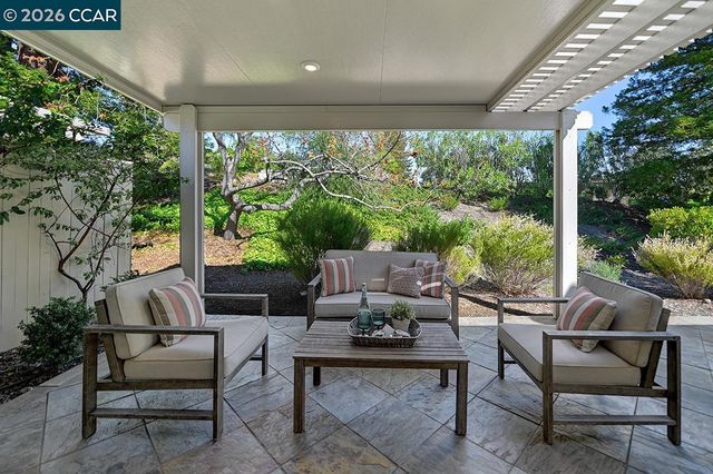 2705 Ptarmigan Dr 2, Walnut Creek, CA 94595