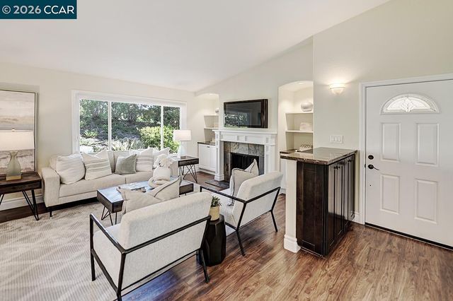 2705 Ptarmigan Dr 2, Walnut Creek, CA 94595