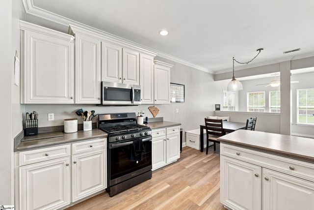 111 Garfield Lane, Simpsonville, SC 29681