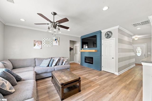 111 Garfield Lane, Simpsonville, SC 29681