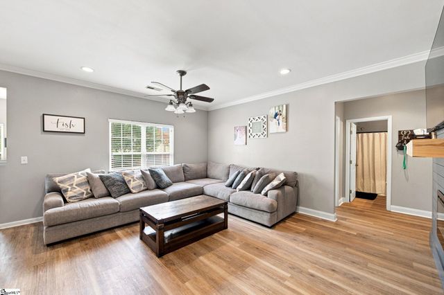 111 Garfield Lane, Simpsonville, SC 29681