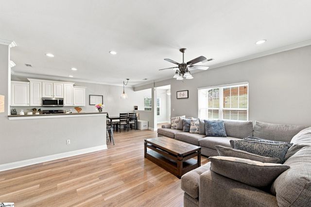111 Garfield Lane, Simpsonville, SC 29681