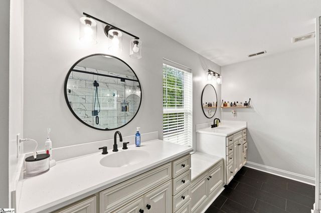 111 Garfield Lane, Simpsonville, SC 29681