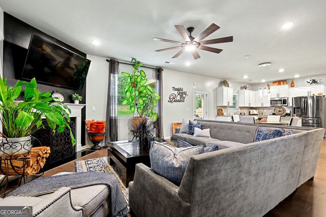 8033 Louis Drive, Locust Grove, GA 30248